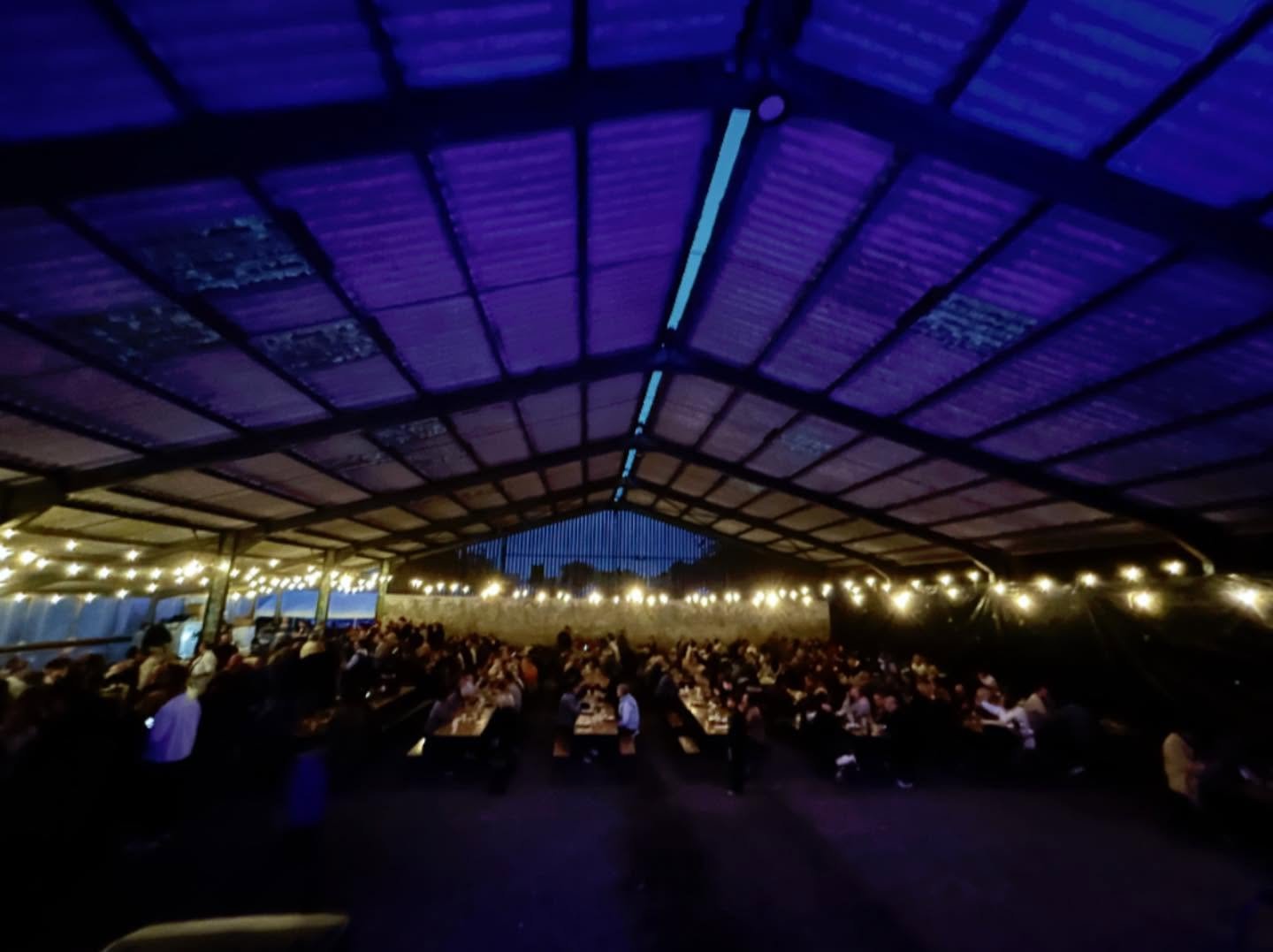 Vega Sessions fête sous tente, public